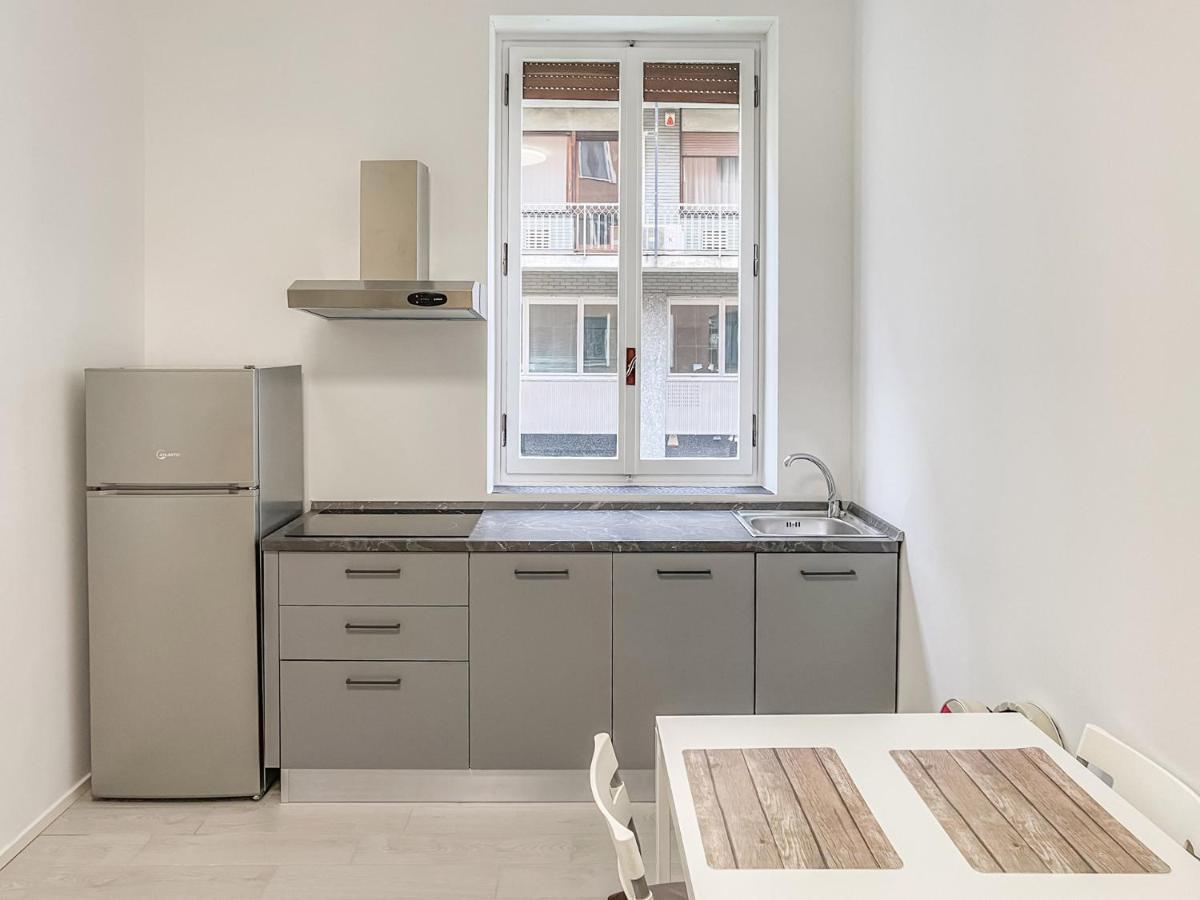 Bnb Capital Milano Moscova - White Bagian luar foto