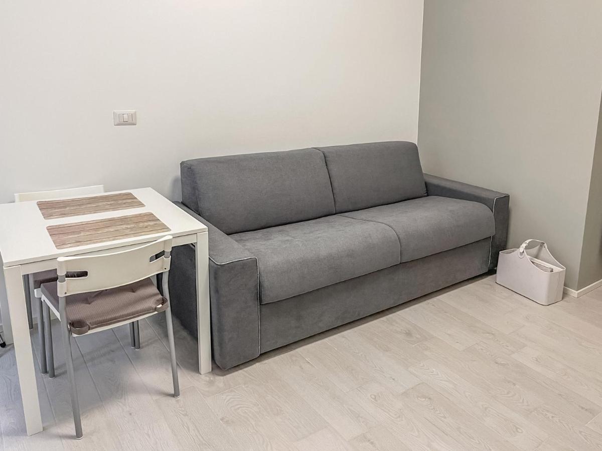 Bnb Capital Milano Moscova - White Bagian luar foto