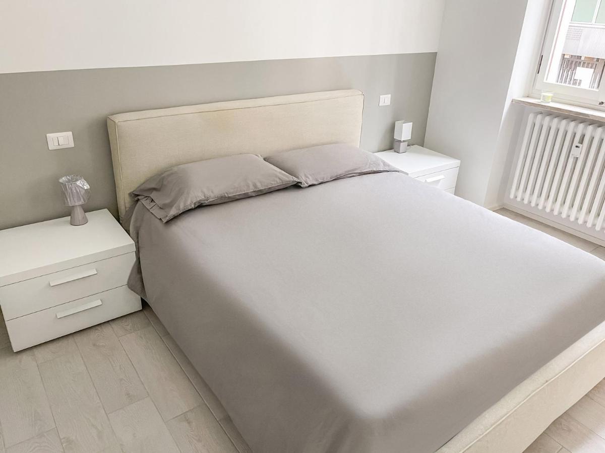Bnb Capital Milano Moscova - White Bagian luar foto